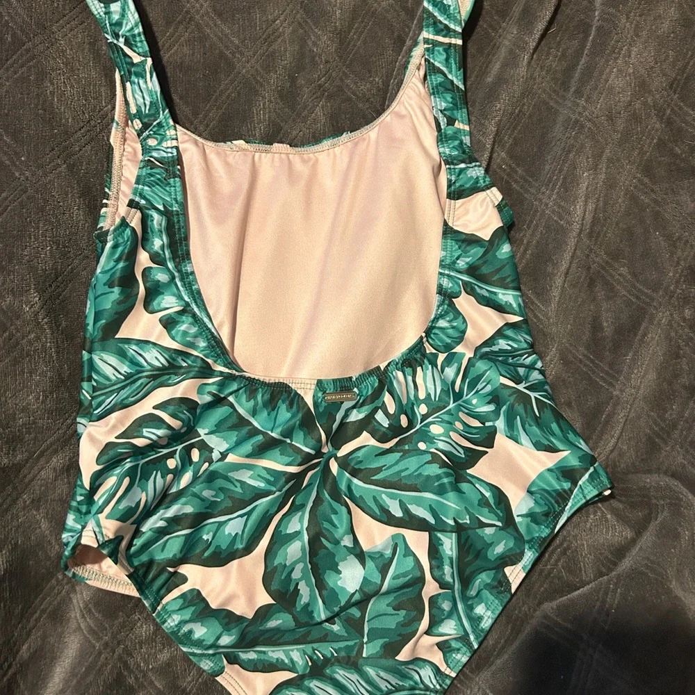 Tropical Leaf Print Swimsuit Kenny Flowers Beverly Hills classic. NWOT - Picture 2 of 7